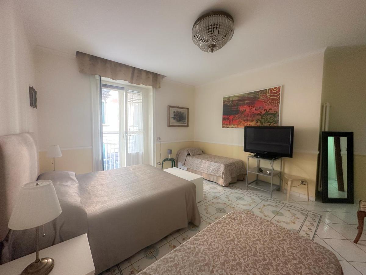 Pagina Storica Di Napoli Apartment Bagian luar foto