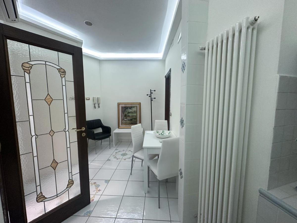 Pagina Storica Di Napoli Apartment Bagian luar foto