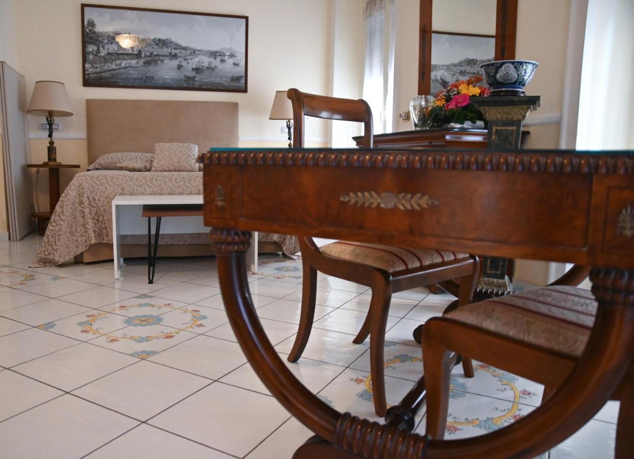 Pagina Storica Di Napoli Apartment Bagian luar foto
