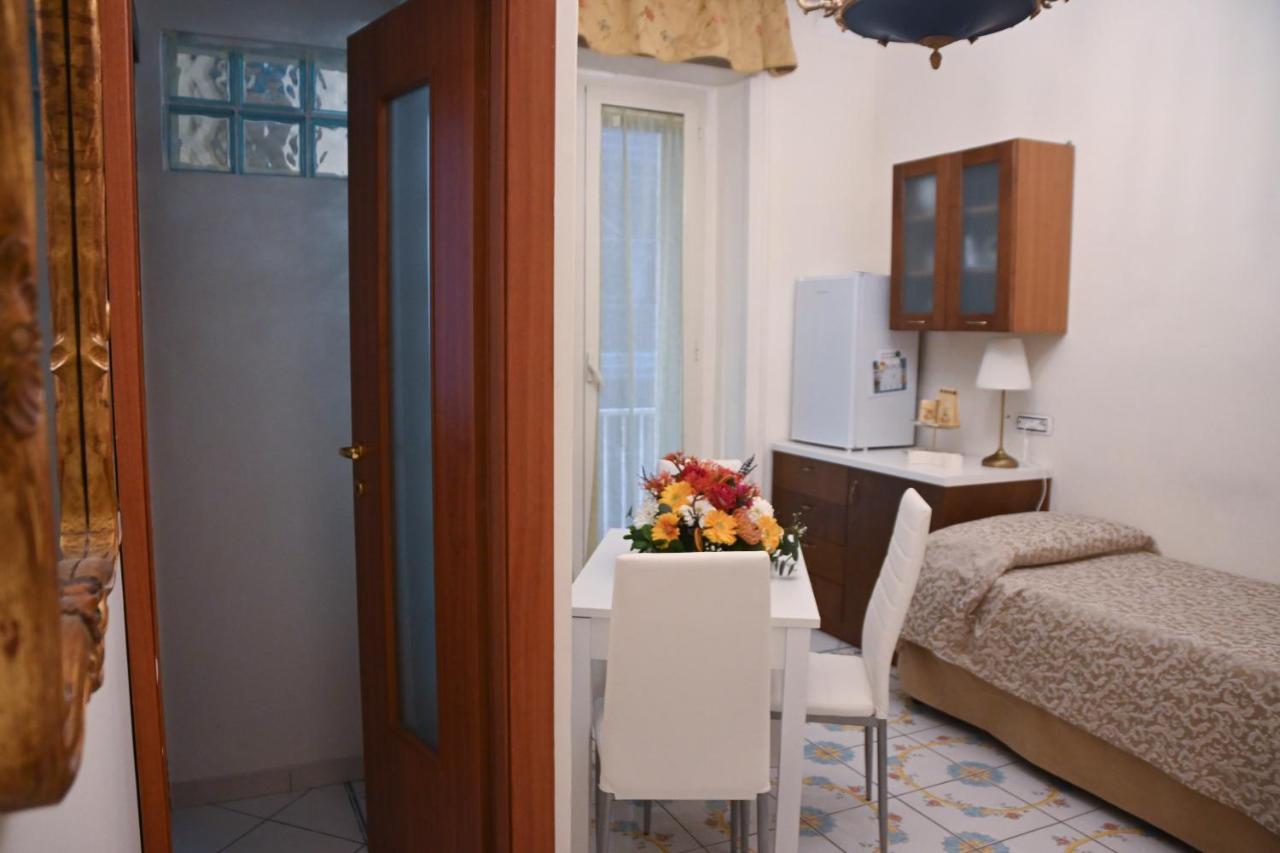 Pagina Storica Di Napoli Apartment Bagian luar foto