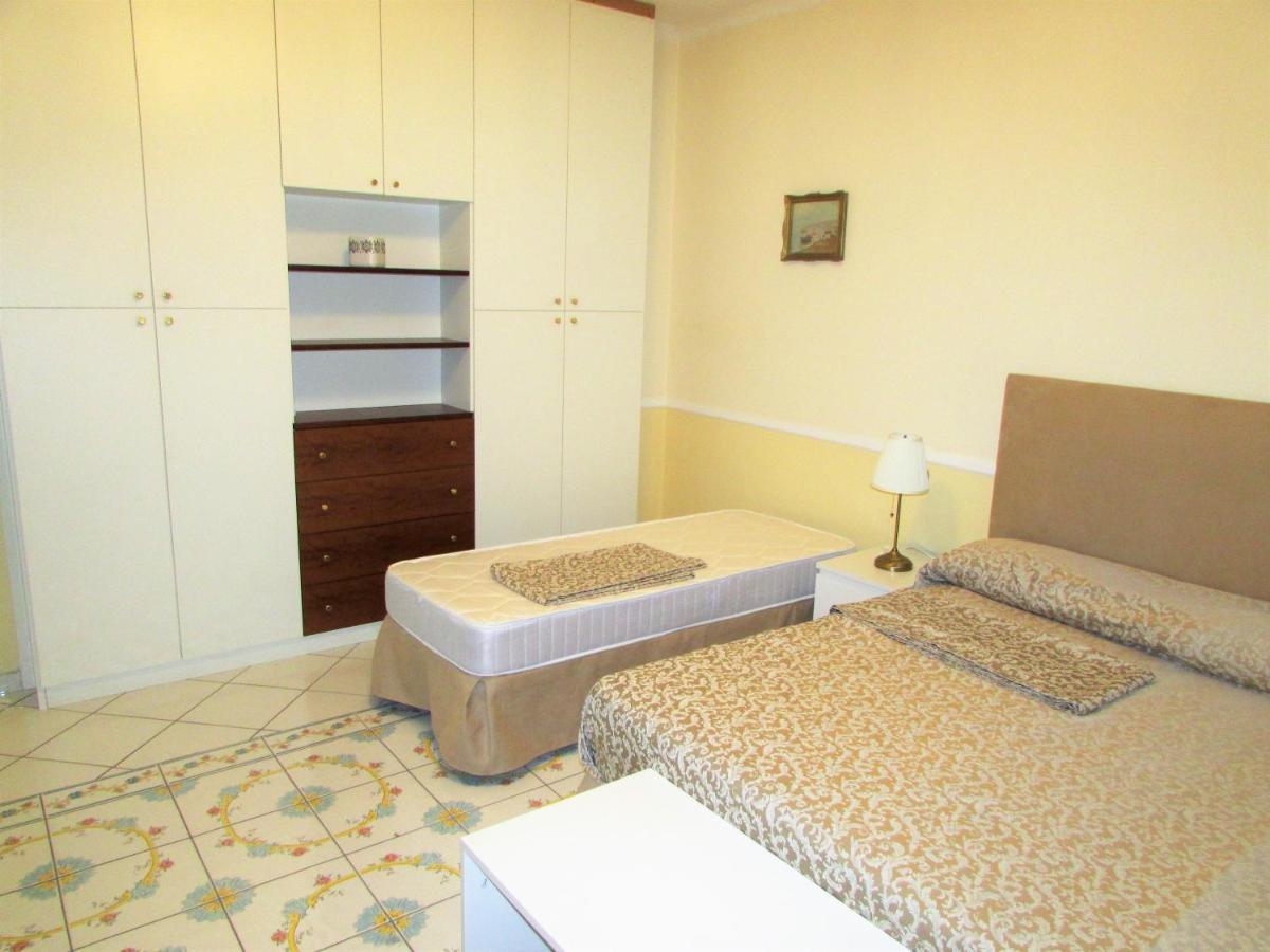 Pagina Storica Di Napoli Apartment Bagian luar foto