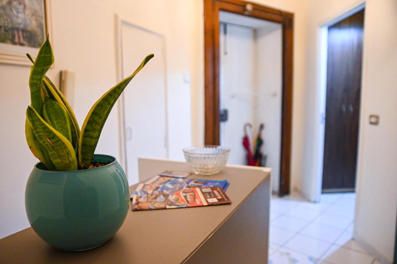 Pagina Storica Di Napoli Apartment Bagian luar foto