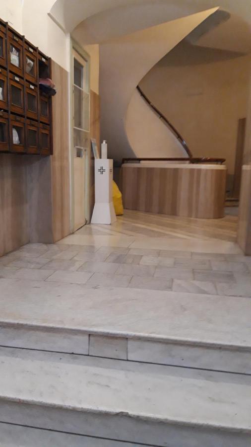 Pagina Storica Di Napoli Apartment Bagian luar foto