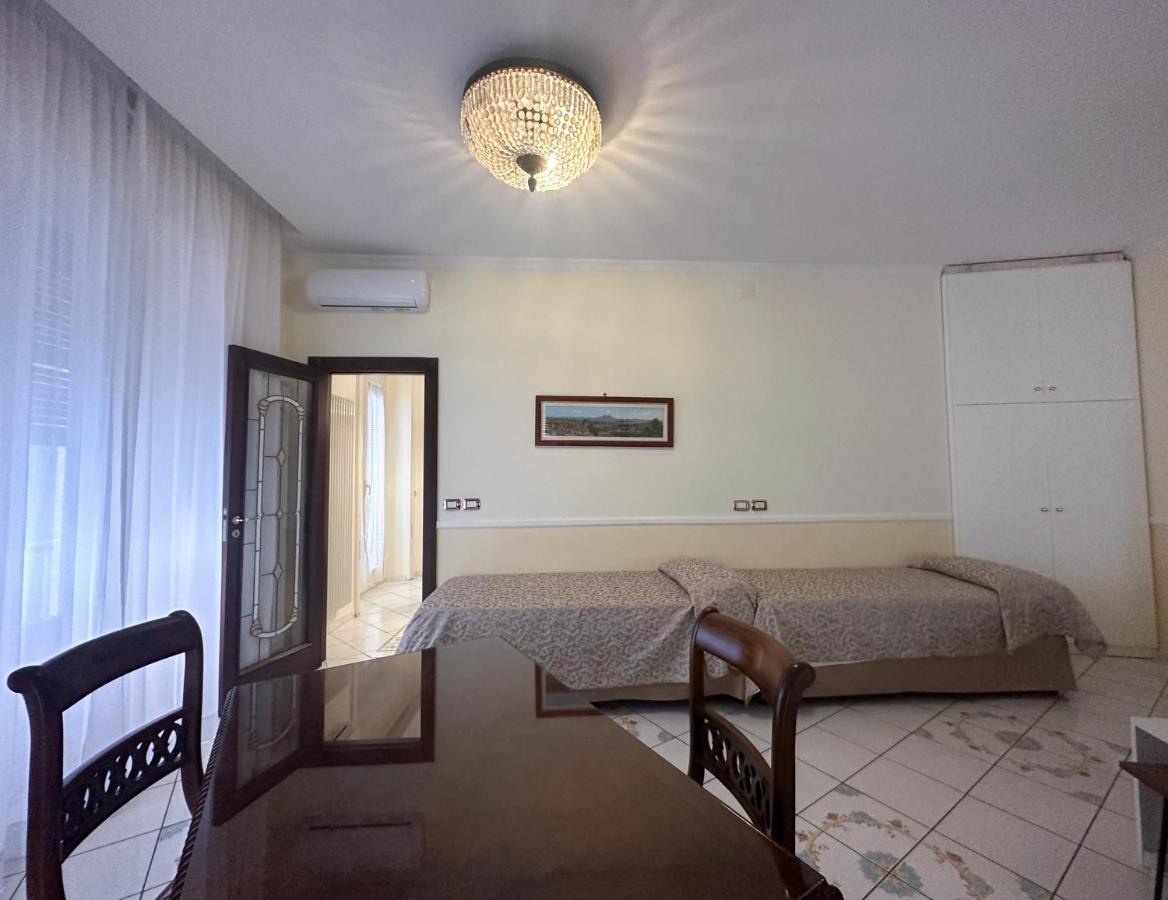 Pagina Storica Di Napoli Apartment Bagian luar foto