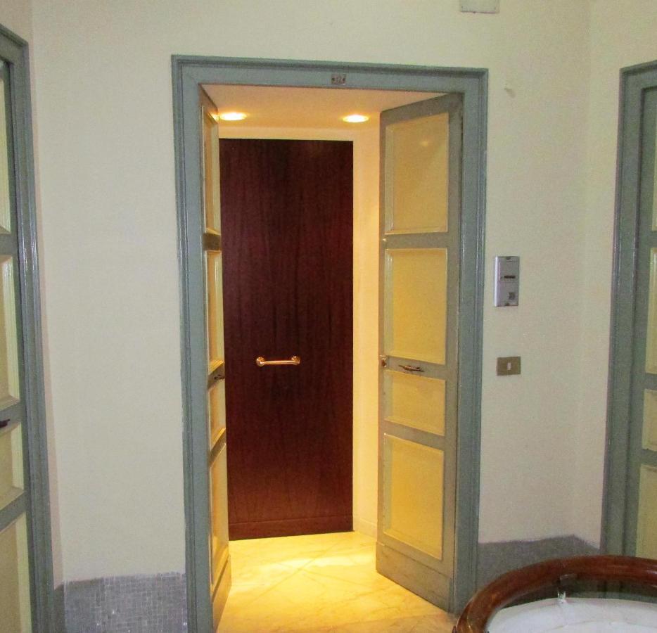 Pagina Storica Di Napoli Apartment Bagian luar foto