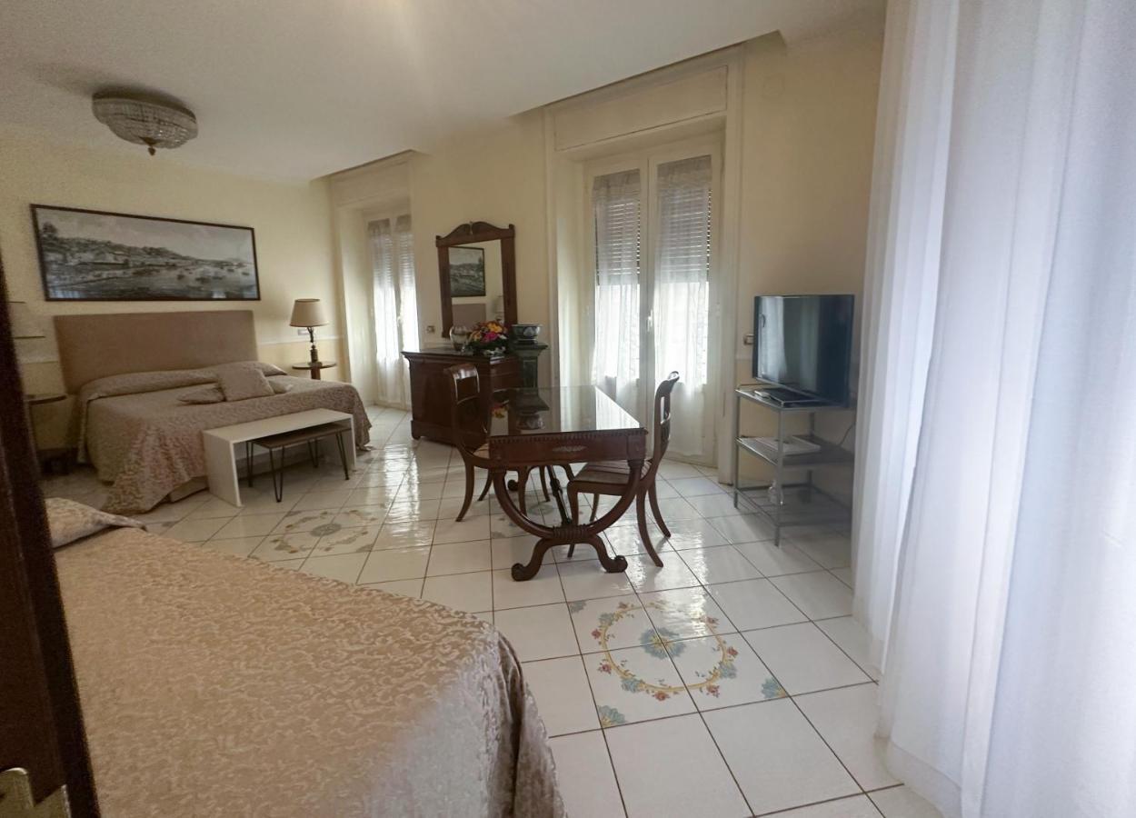 Pagina Storica Di Napoli Apartment Bagian luar foto