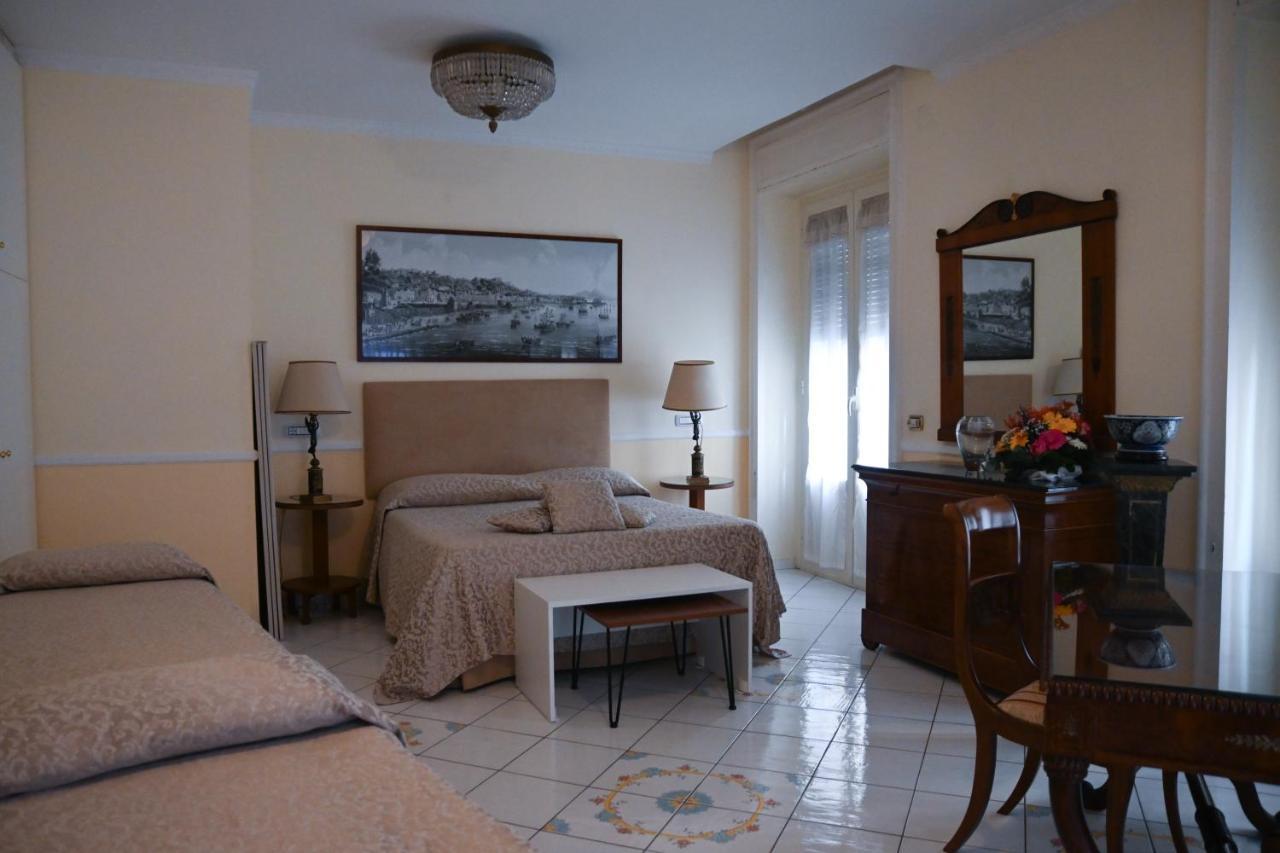 Pagina Storica Di Napoli Apartment Bagian luar foto