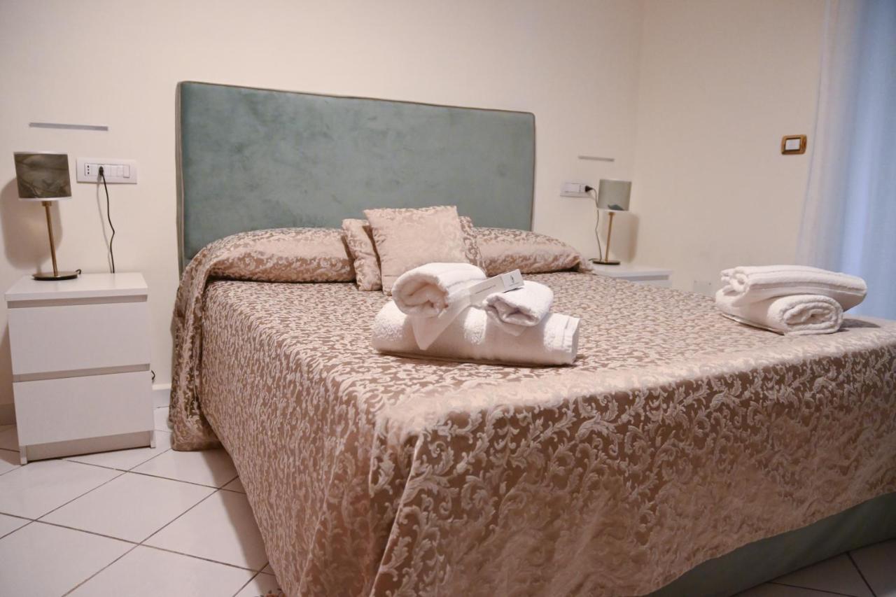 Pagina Storica Di Napoli Apartment Bagian luar foto